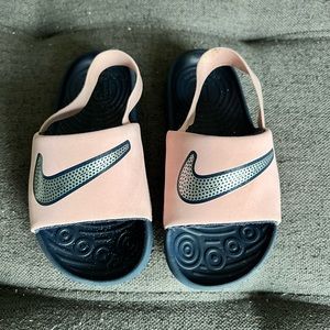 Nike toddler slides size 10C